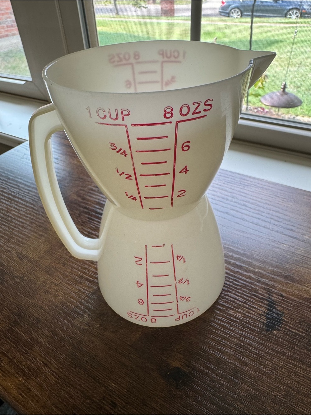 Vintage Tupperware 2-Way Measuring Cup